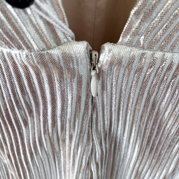 Lovers + Friends Harper Jumpsuit ‼️NWT‼️ - Picture 6 of 8